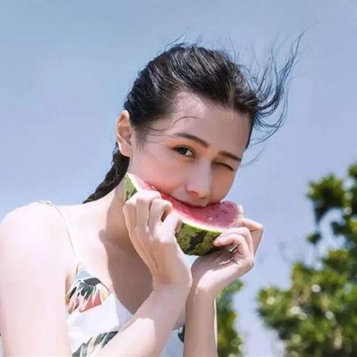 娱乐吃瓜头像女生动漫版